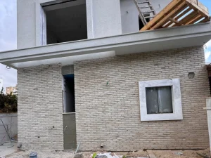 פרויקט מכירה והתקנה של בריק חיצוני לבן פירוקים