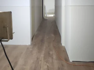 פרקט למינציה קויק סטפ בקליניקה בחיפה.